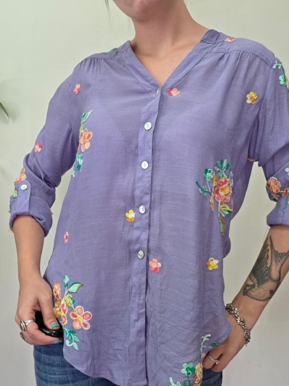 light purple floral embroidered button down top Size M Earthy Boho